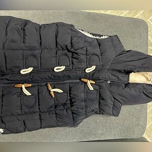 Navy blue Abercrombie and Fitch fuzzy puffer vest